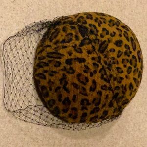 Retro hat with netting